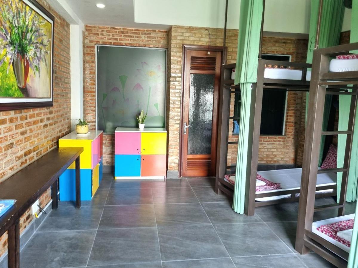 Calm House 2 Hostel 호이안 외부 사진