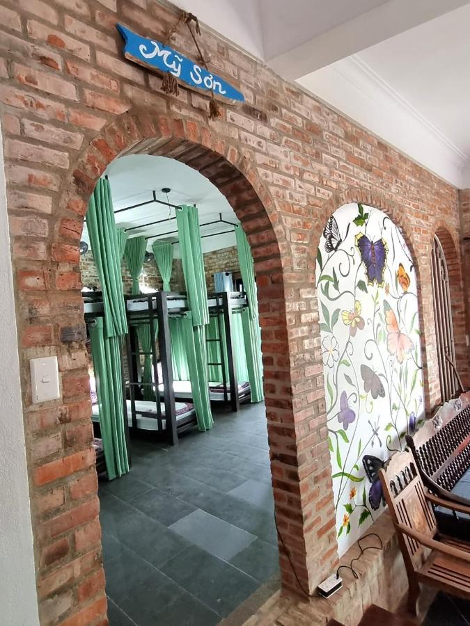 Calm House 2 Hostel 호이안 외부 사진